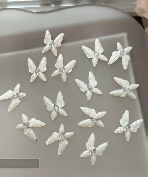 Charm bướm ngọc trai zircon